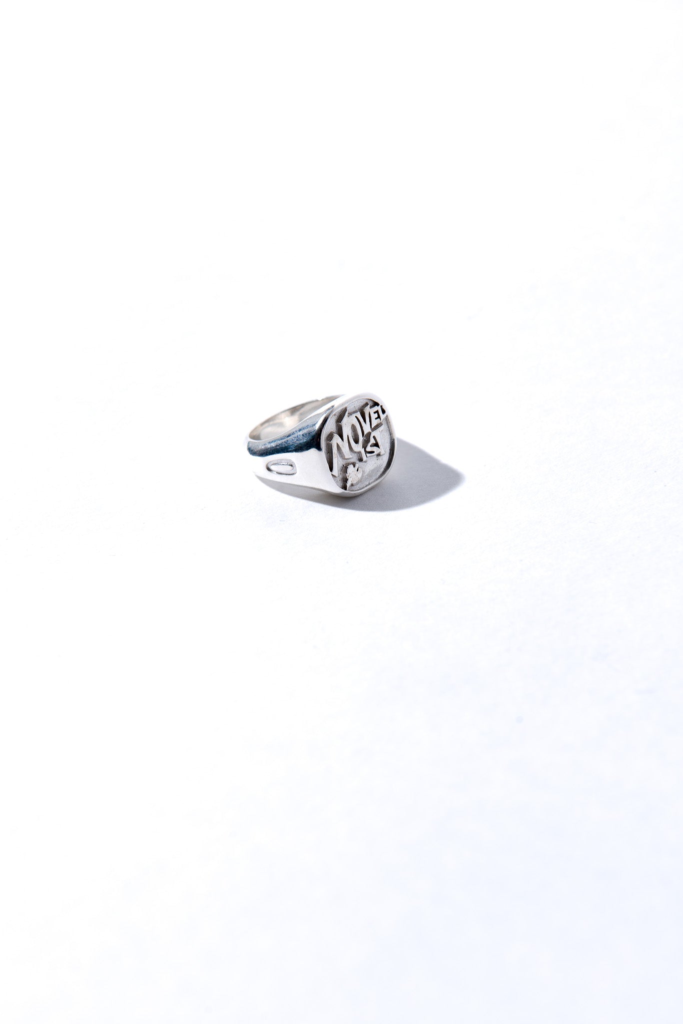 Designed by Novelist Studios x Dhooge office to create a perfect chevalier. 2
