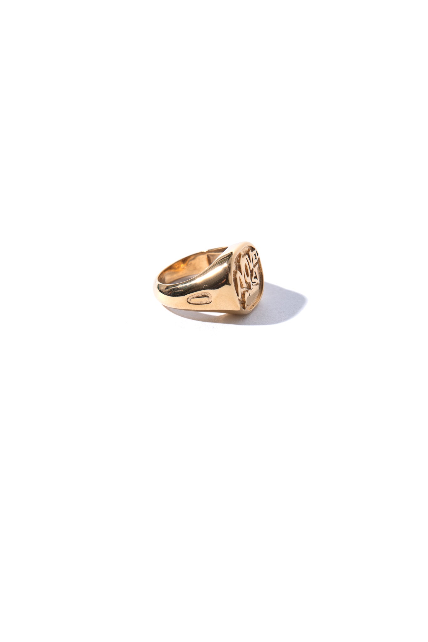 Designed by Novelist Studios x Dhooge office to create a perfect chevalier. 3