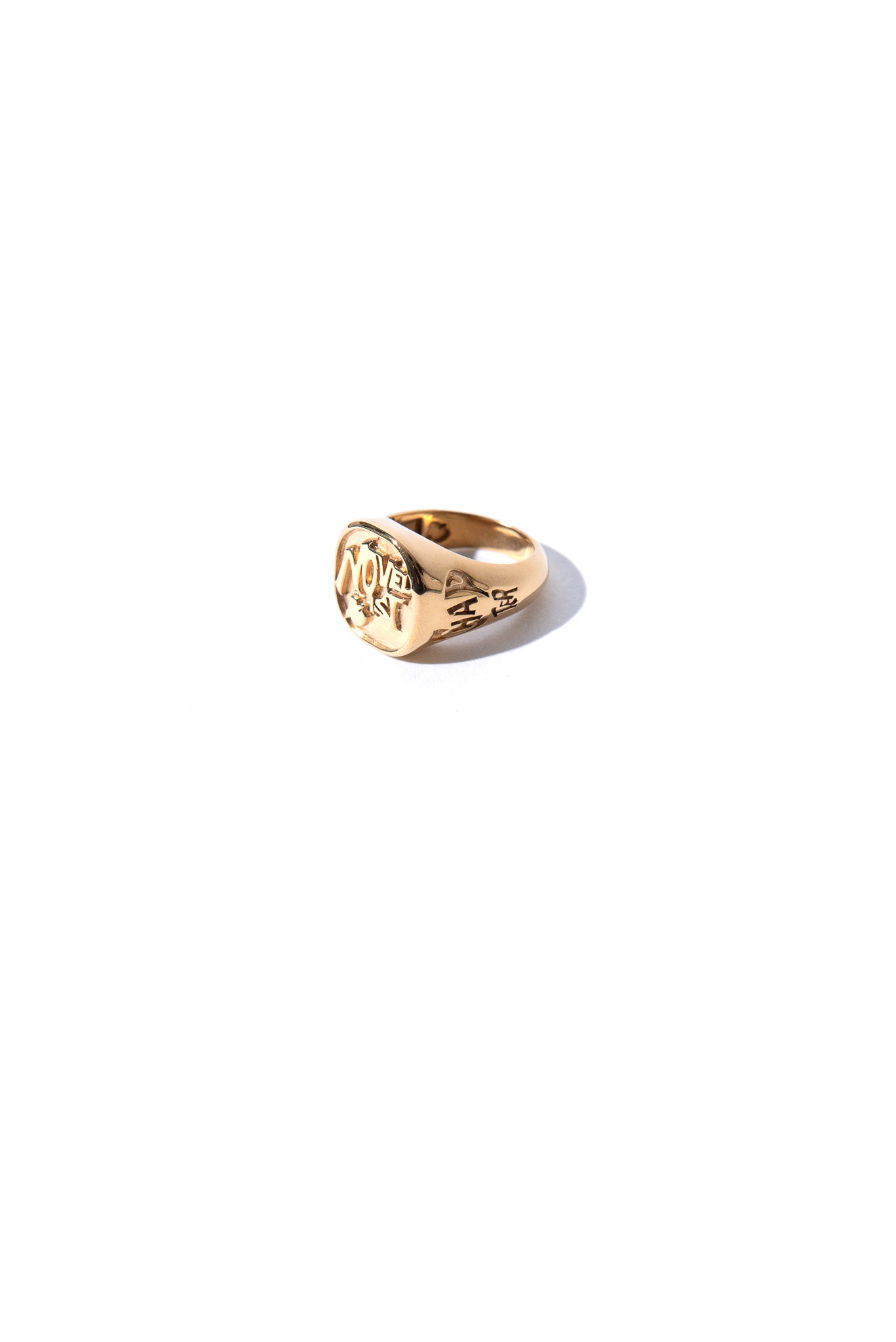 Designed by Novelist Studios x Dhooge office to create a perfect chevalier. 2