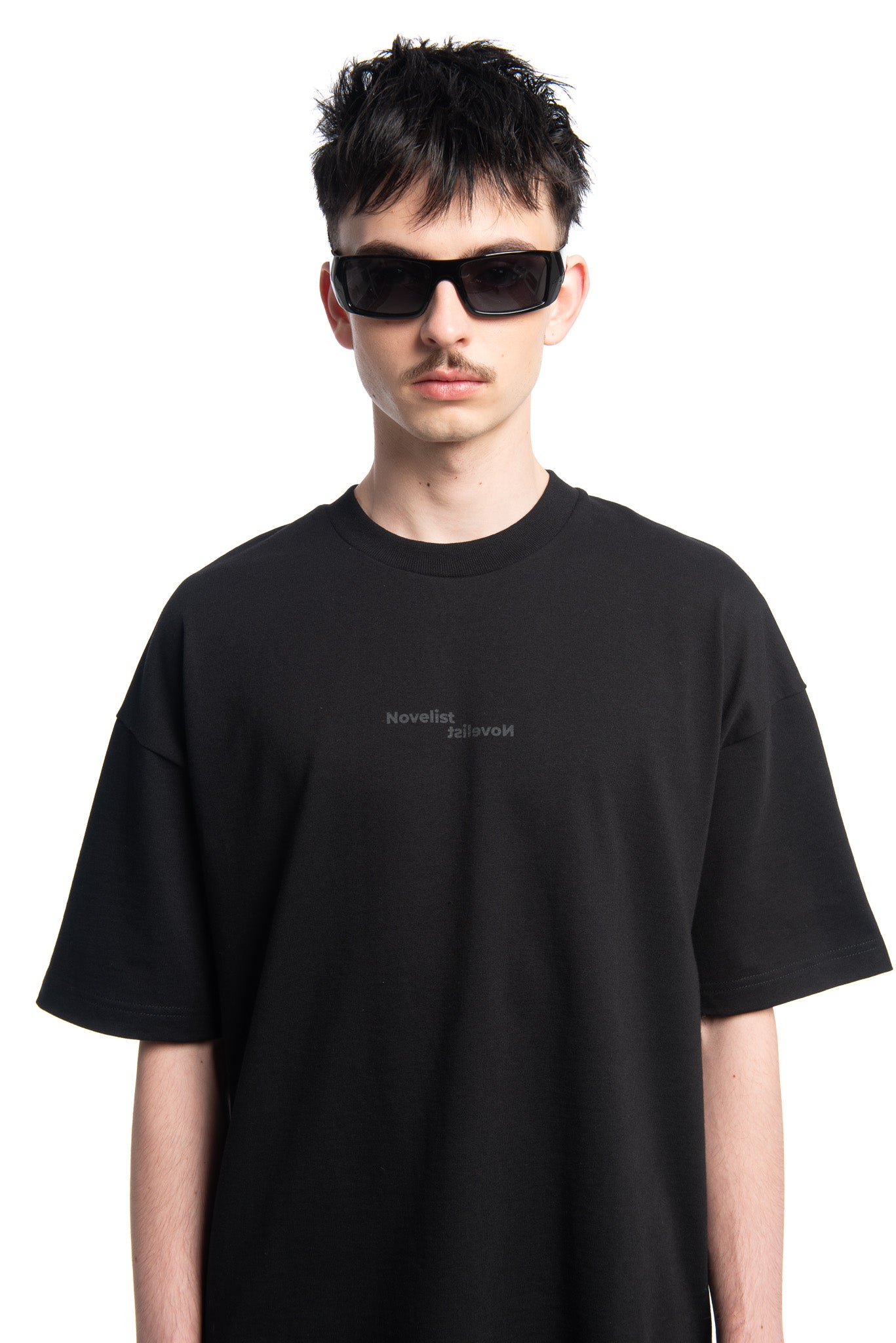 Designed by Novelist Studios to create a perfect boxy fit. Original Novelist Studios fit Digital printing frontside 100% organic cotton 315gr/m2 5