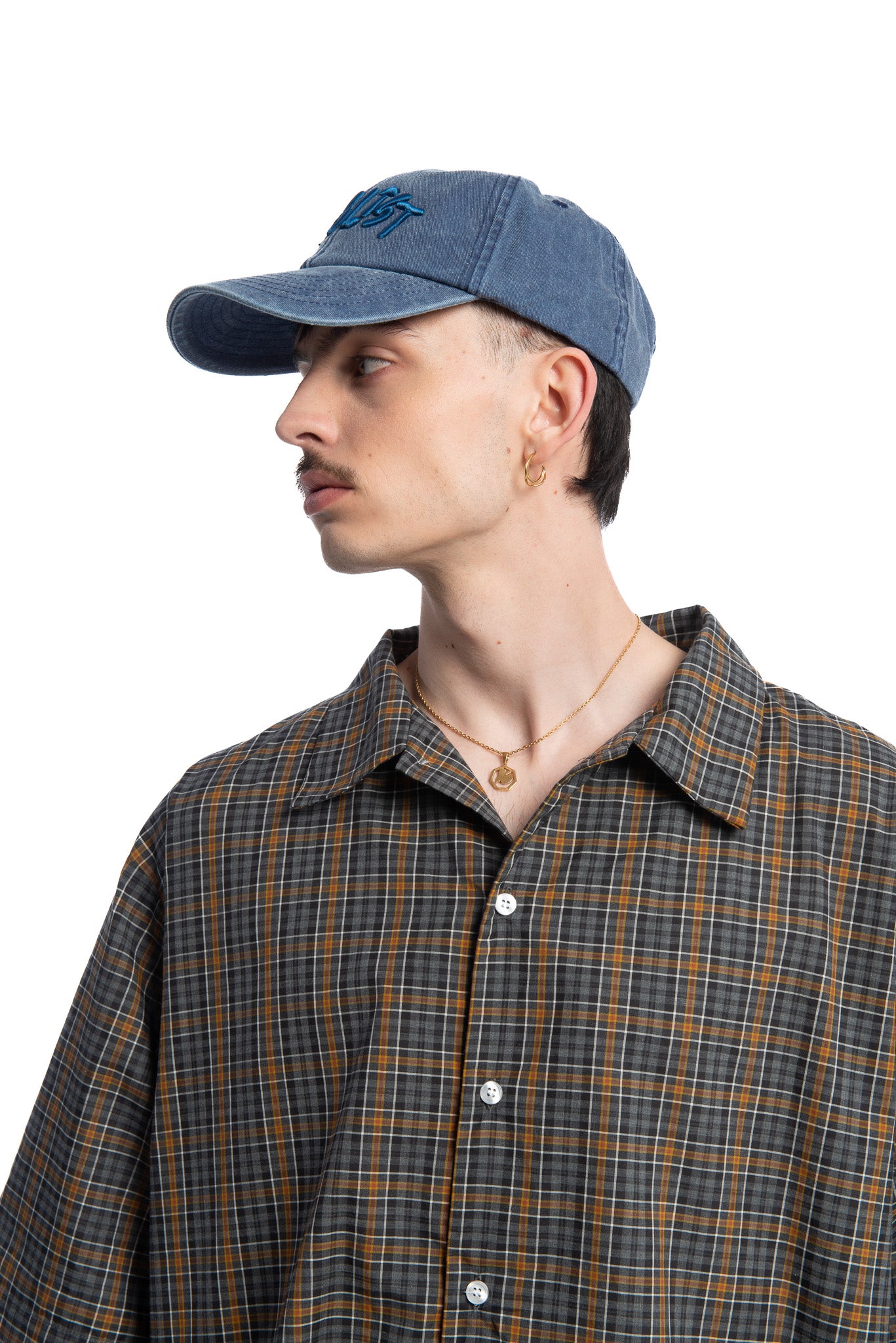 Designed by Novelist Studios to create a perfect baseball cap. Exclusive Novelist logo. Side Blue/Blue 1