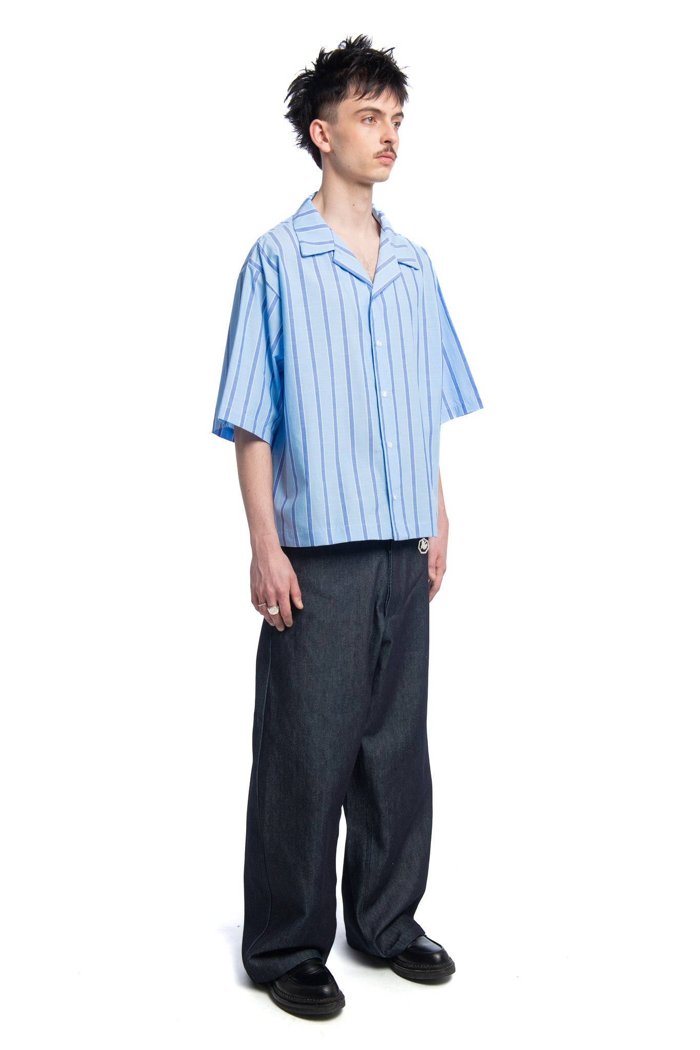 Designed by Novelist Studios to create a perfect bowling fit.  - Blue  - 100% Cotton  - Wash at 30° gentle cycle | Tumble drying Low temperature | Iron at medium temperature | (F) Professional cleaning with hydrocarbon solvents only | Do not bleach 4