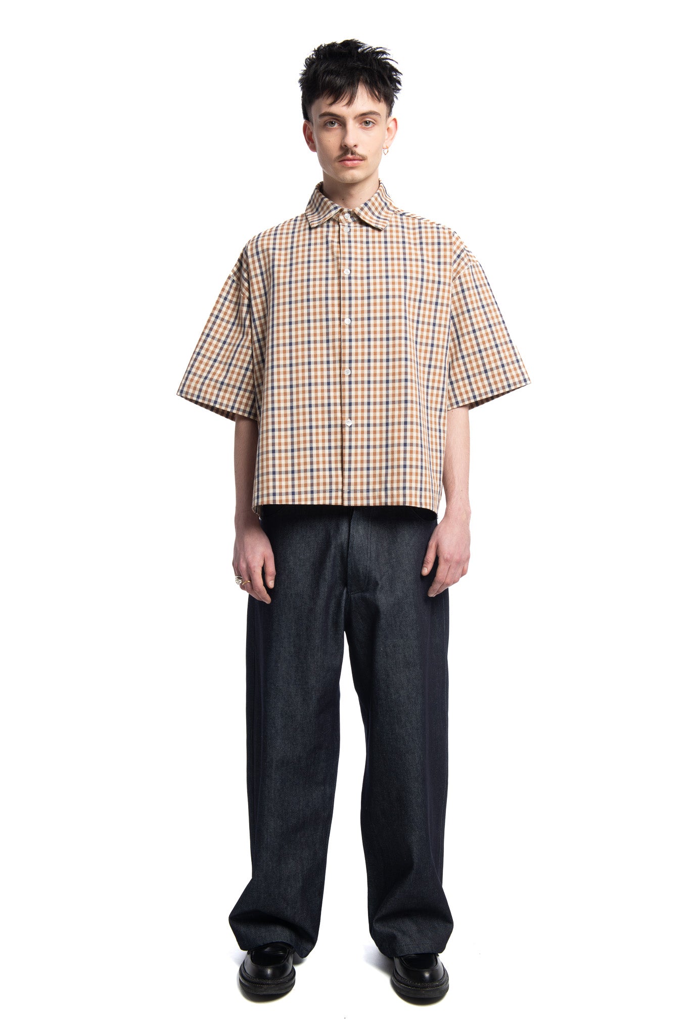 Designed by Novelist Studios to create a perfect bowling fit.  - Tartan  - 100% Cotton  - Wash at 30° gentle cycle | Tumble drying Low temperature | Iron at medium temperature | (F) Professional cleaning with hydrocarbon solvents only | Do not bleach 2