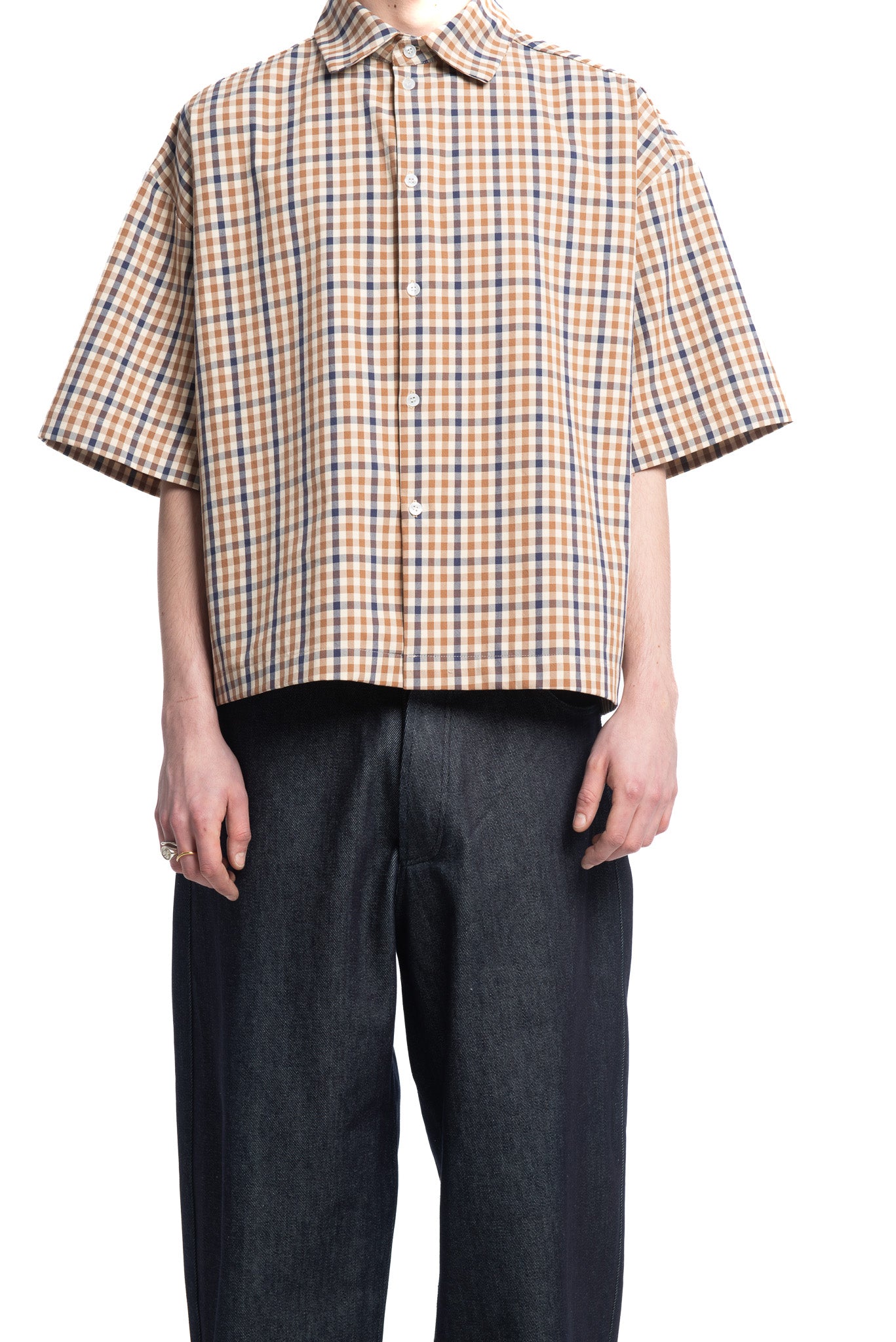 Designed by Novelist Studios to create a perfect bowling fit.  - Tartan  - 100% Cotton  - Wash at 30° gentle cycle | Tumble drying Low temperature | Iron at medium temperature | (F) Professional cleaning with hydrocarbon solvents only | Do not bleach 5