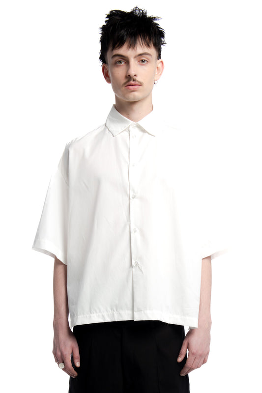 Designed by Novelist Studios to create a perfect tailor fit.  - Coton White  - 100% Cotton  - Wash at 30° gentle cycle | Tumble drying Low temperature | Iron at medium temperature | (F) Professional cleaning with hydrocarbon solvents only | Do not bleach 1